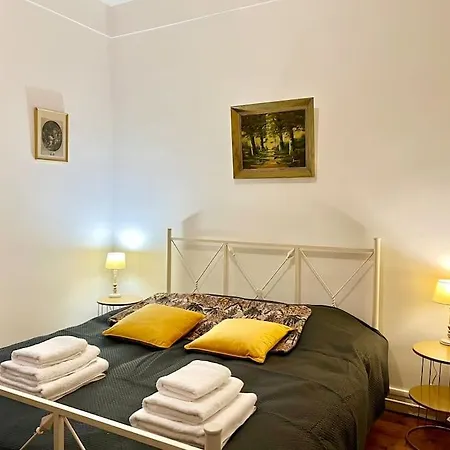 The Gallery - Hypercentre Apartament *